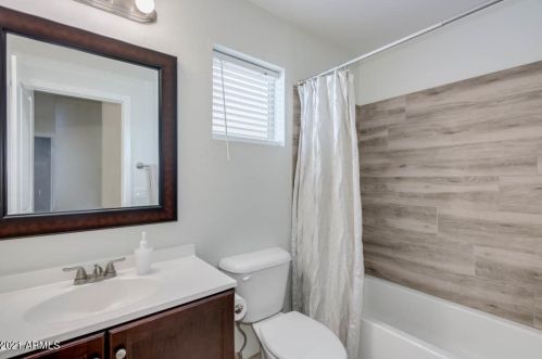 16630 45th St, Phoenix AZ 85050-8560 exterior