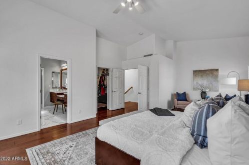 1916 Claire Dr, Phoenix AZ 85022-4106 exterior