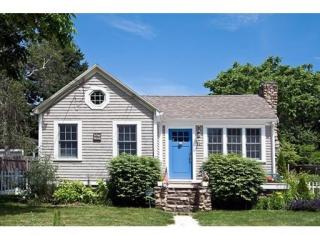 147 Dogwood St, Fairhaven, MA 02719-2286