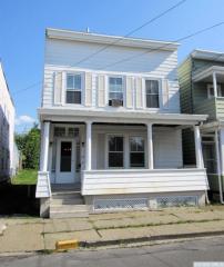 72 6th St, Hudson, NY 12534-2230