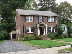 70 Moffat Rd, Newton, MA 02468-1115