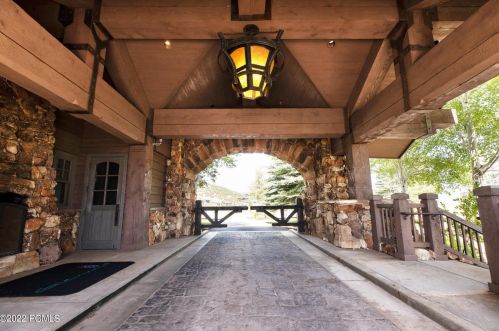 7965 Glenwild Dr, Park City UT 84098-5592 exterior