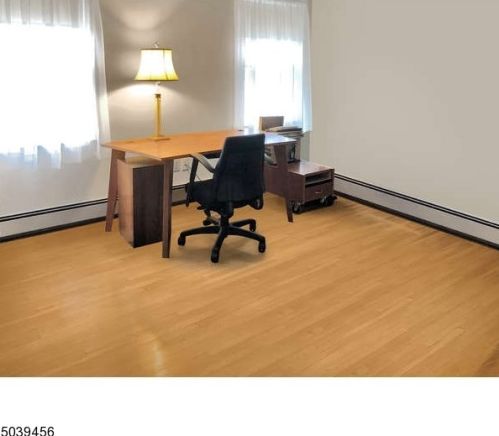 21 Mann Ave, East Hanover NJ 07936-3204 exterior