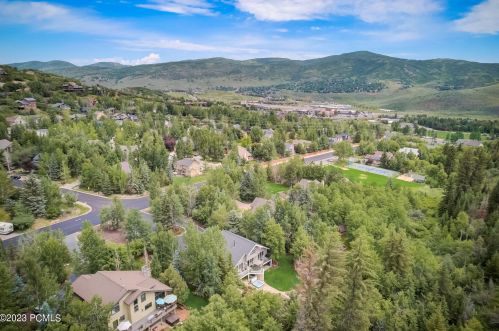 7794 Pinebrook Rd, Park City UT 84098-5348 exterior