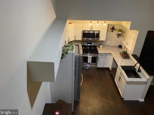 1244 Tristram Cir, West Deptford NJ  08051-2247 exterior