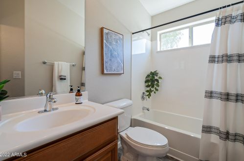 2728 Alameda Rd, Phoenix AZ  85024-6223 exterior