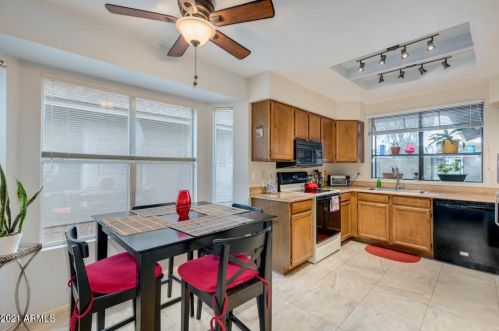 12822 50 Way, Phoenix AZ 85044-4132 exterior