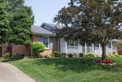 9805 Tamarisk Pkwy, Louisville KY  exterior