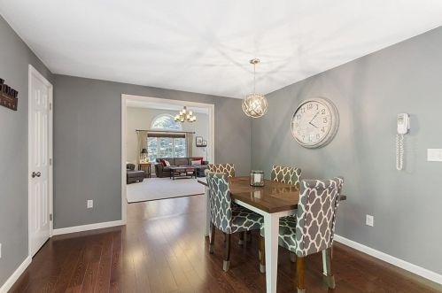 225 Sycamore Dr, Holden MA 01520-1152 exterior