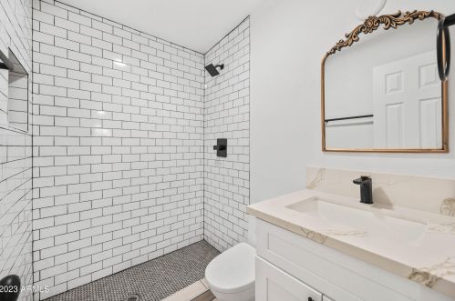 3937 Cypress St, Phoenix AZ 85006-1726 exterior