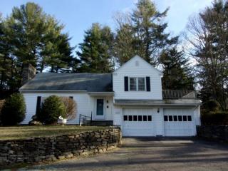 279 Loomis St, Montgomery MA  01085-3919 exterior