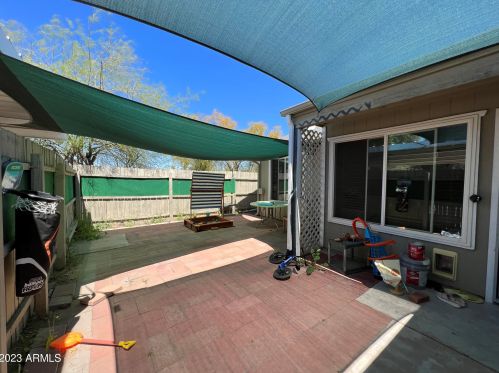 7001 43rd Way, Phoenix AZ  85042-8927 exterior