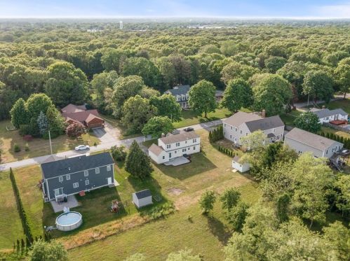 39 Riv St, Seekonk MA 02771-4706 exterior