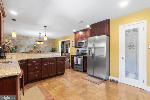 50 Tattersall Dr, West Deptford NJ 08051-1712 exterior