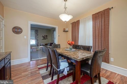 523 Lincoln Ave, West Deptford NJ 08066-1136 exterior