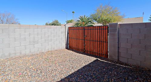 20802 16 Dr, Phoenix AZ 85015-2017 exterior