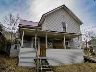 16 5th St, West Pike, PA 16922-1326