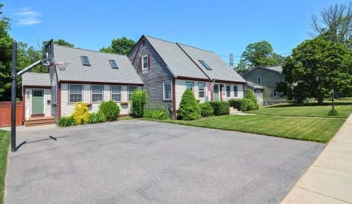 2730 Highland Ave, Fall River, MA 02720-4504