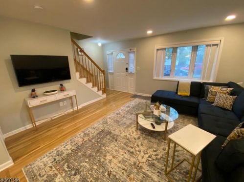 11 Lindsay Ln, Kearny NJ  07032-1531 exterior