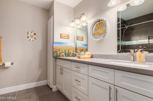 8007 7th Ave, Phoenix AZ  85021-5613 exterior