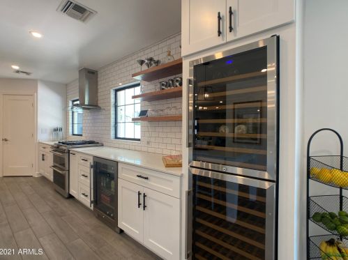 2423 Beryl Ave, Phoenix AZ 85021-2480 exterior