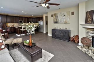 39 Kelsey, Irvine CA  92618-3967 exterior