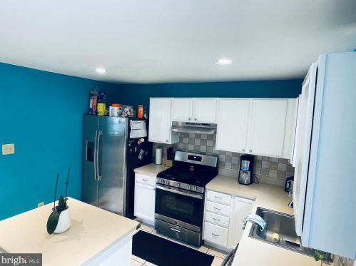 512 Pennsylvania Ave, West Deptford NJ 08063-1224 exterior