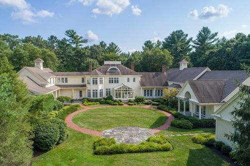 161 Pleasant St, Hingham, MA 02043-4421