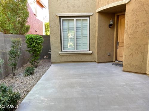 21615 39th Way, Phoenix AZ  85050-4901 exterior