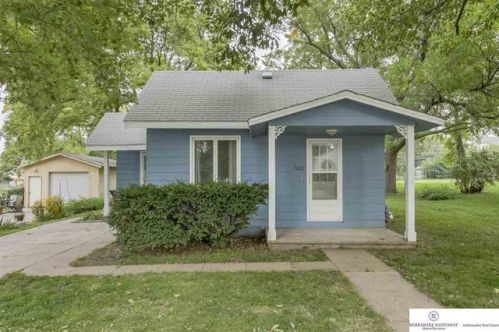 532 Langdon Ave, Gretna, NE 68028-7802