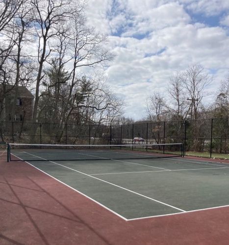 8 Chapel Hill Dr, Plymouth MA 02360-6025 exterior