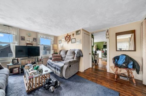 61 Chancery St, New Bedford MA 02740-3567 exterior