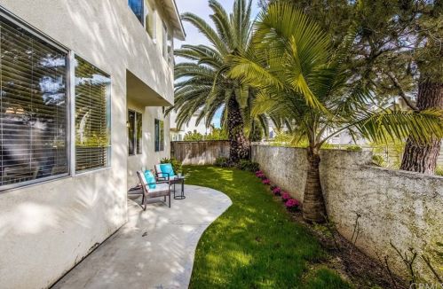 12 Bayfield, Irvine CA 92614-7907 exterior