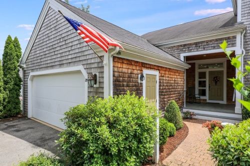 25 Pelham Walk, Plymouth MA  02360-8278 exterior