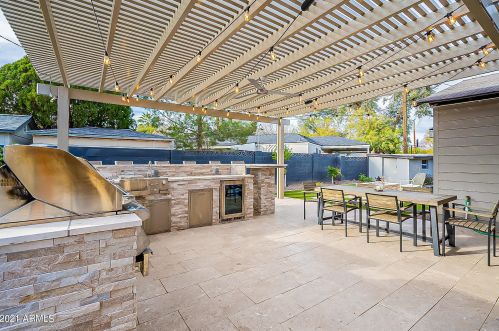 5136 2nd St, Phoenix AZ 85086-3406 exterior