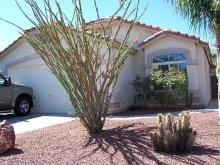 2005 Bluefield Ave, Phoenix, AZ 85022-1432