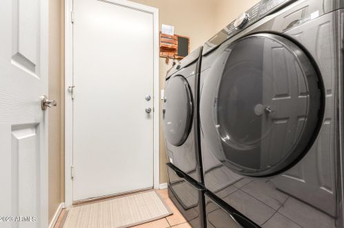 2213 65th Dr, Phoenix AZ  85035-3405 exterior