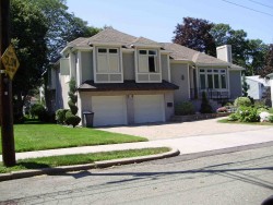 39 Deborah Rd, Newton, MA 02459-2837