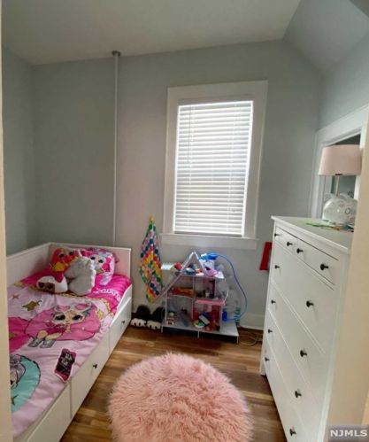 663 Schuyler Ave, Kearny NJ  07032-4201 exterior