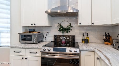 14015 33rd St, Phoenix AZ  85044-8715 exterior