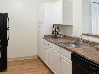 225 Littleton Rd, Chelmsford MA  01824-3378 exterior