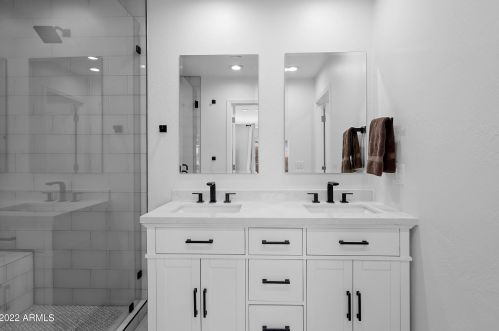 4637 Cholla St, Phoenix AZ 85029-3800 exterior