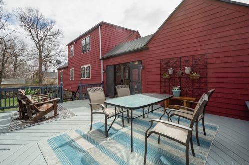 48 Housatonic St, Worcester MA 01606-1617 exterior