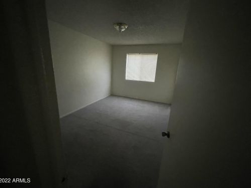 4709 Belleview St, Phoenix AZ 85008-5213 exterior