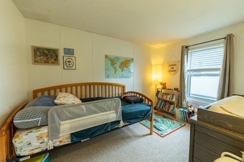 6 Benson St, Worcester MA 01604-3303 exterior