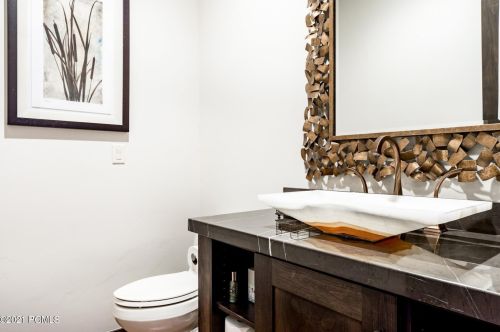 2424 Iron Mtn Dr, Park City UT 84060-6559 exterior