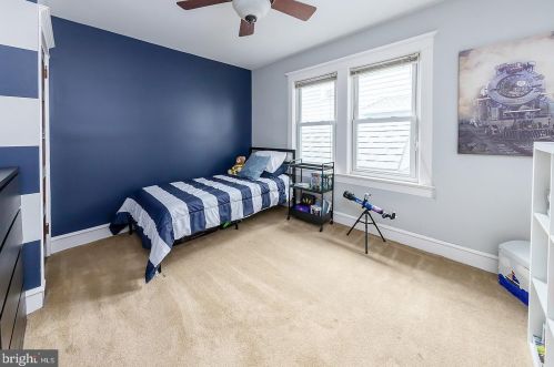 122 Sta Dr, West Deptford NJ 08096-3543 exterior