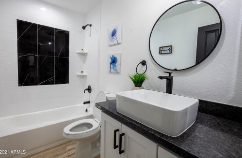 13845 41st Ave, Phoenix AZ  85053-5352 exterior