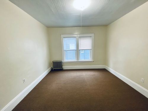 112 West St, Worcester MA 01609-2338 exterior