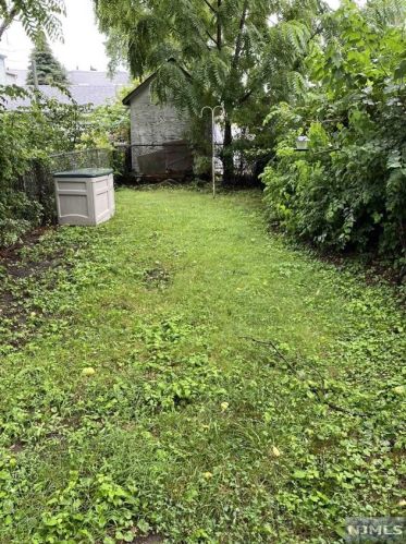 598 Forest St, Kearny NJ  07032-3629 exterior